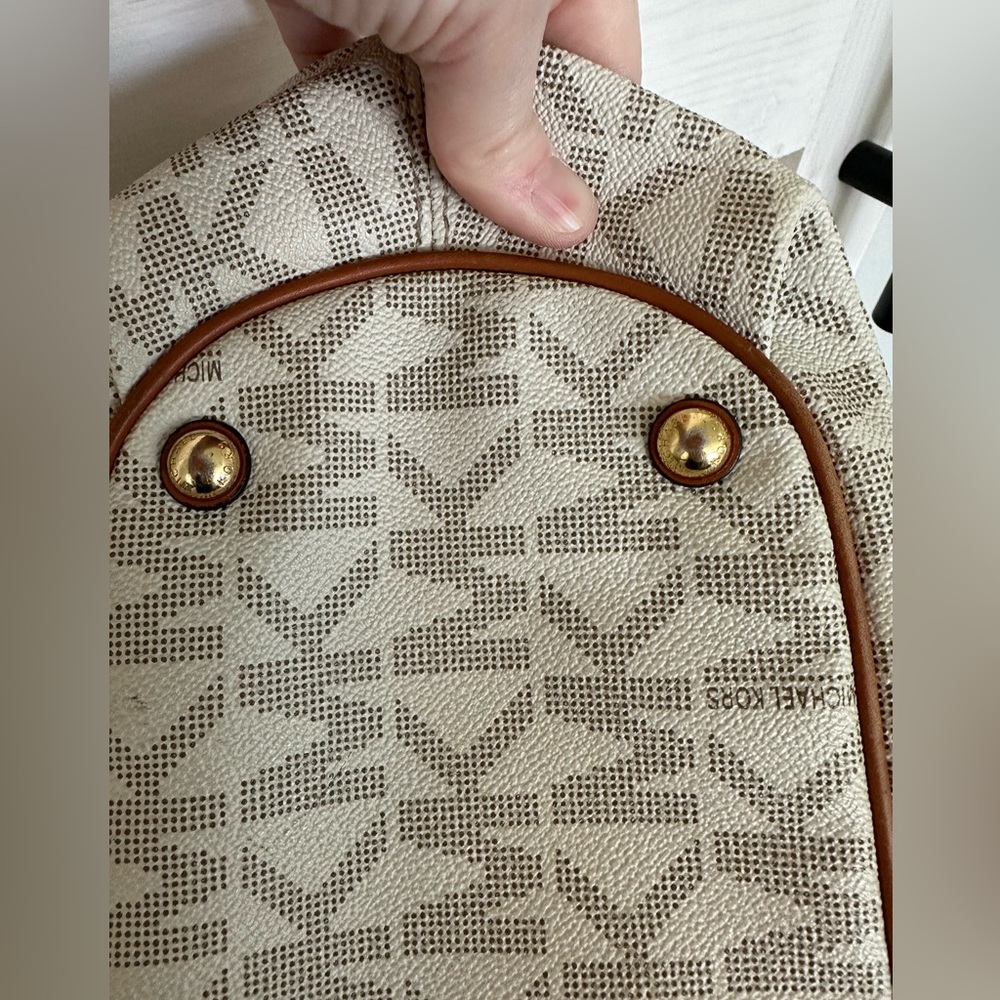 Michael Kors Brown & Cream Logo Drawstring Tote - Picture 11 of 13